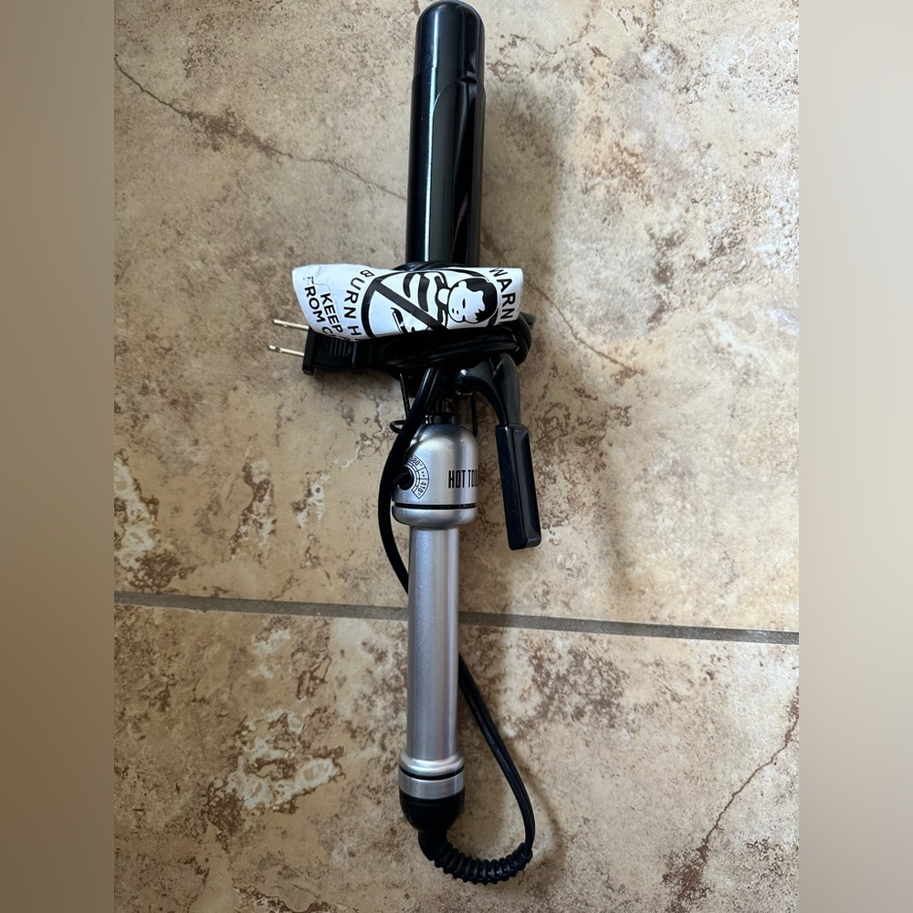 Hot Tools Curling Iron